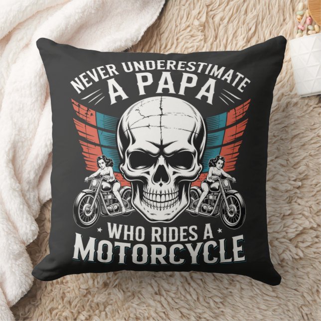 Pappa Biker Som Kör En Motorcykel Kudde (Filt)