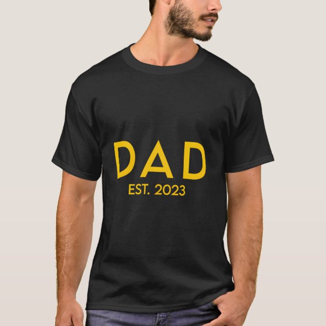 Pappa Est 2023 Beforderad Till Pappa 2023 T Shirt (Framsida)
