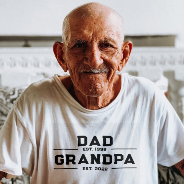 Pappa Est Grandpa Est Anpassningsbar Pappa Grandpa T Shirt (Skapare uppladdad)