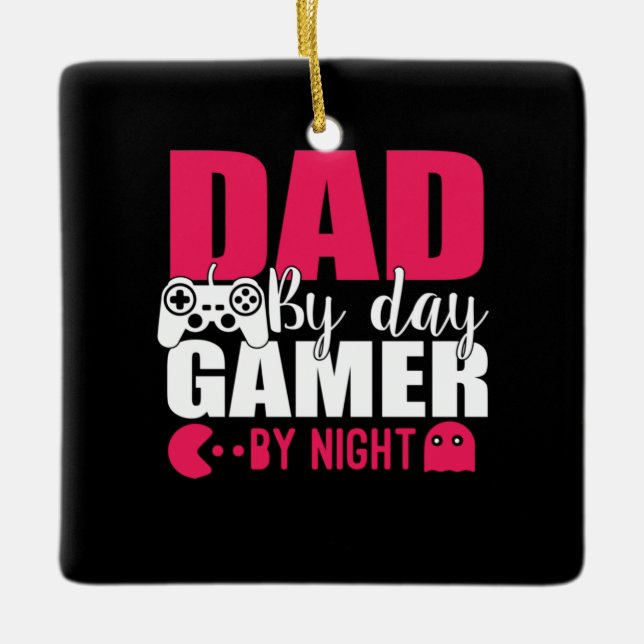 Pappa Gift Pappa by Day Gamer by night Julgransprydnad Keramik (Framsida)