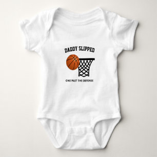Pappa halkade förbi försvarsbasketbollen t shirt
