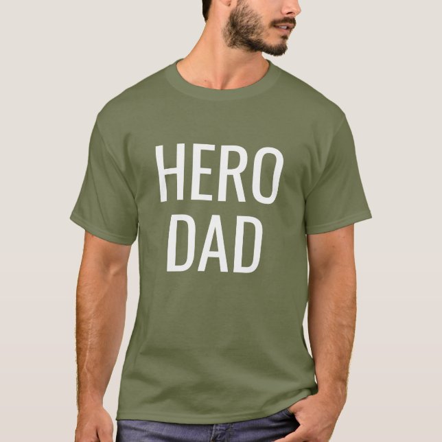 Pappa Hero Typography Text T Shirt (Framsida)