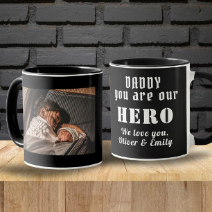 Pappa Hjälte Fars Dag Familjefoto Svart Mugg