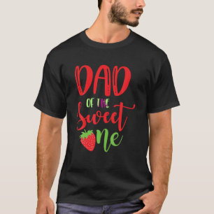 Pappa i det sötade jordgubbsbäret där födelsedag s t shirt