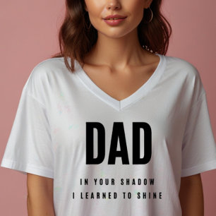 PAPPA, i din skugga Kvinnors V-Nacke T-Shirt