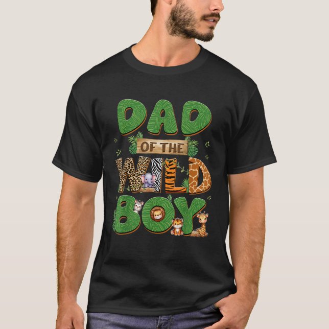 Pappa i födelsedagspojkens Vild En familj som matc T Shirt (Framsida)