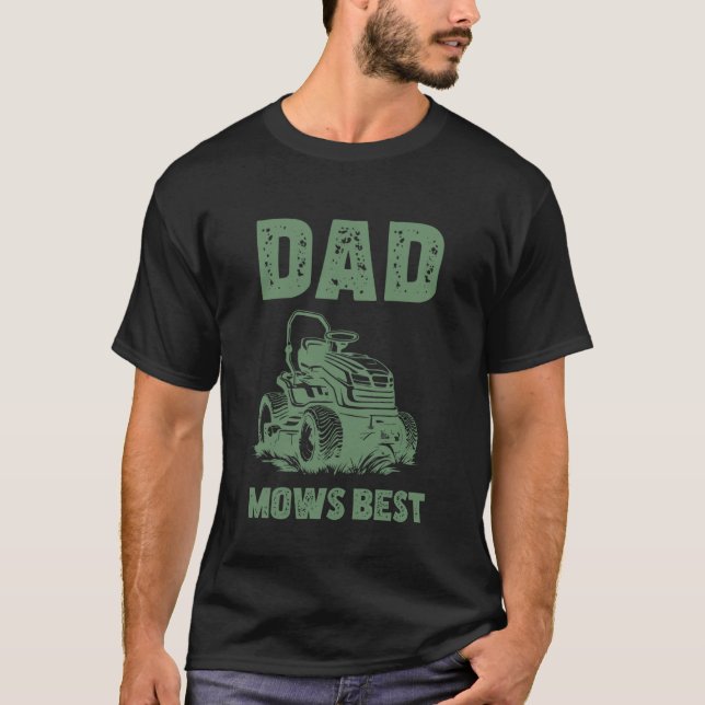 Pappa klipper gräsmattan Pappa Retro gräsklippning T Shirt (Framsida)