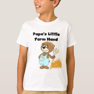 Pappa lantgård räcker lite Tshirts och gåvor