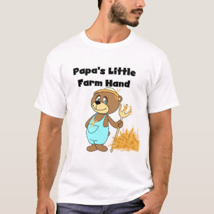 Pappa lantgård räcker lite Tshirts och gåvor