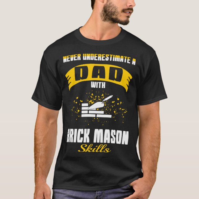 Pappa med Brick Mason Skills T Shirt (Framsida)