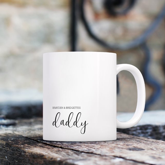 Pappa Modern Simple Kids Namn Fars dag Kaffemugg (Simple Black and White Fathers Day Coffee Mug Kids Names Customizable Daddy Mug)