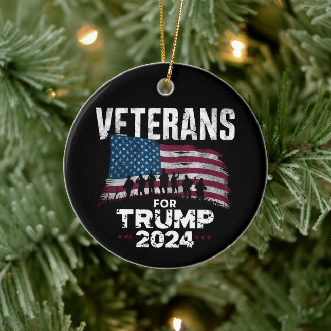 Pappa morfar Veterans for Trump 2024 American Flag Julgransprydnad Keramik (Träd)