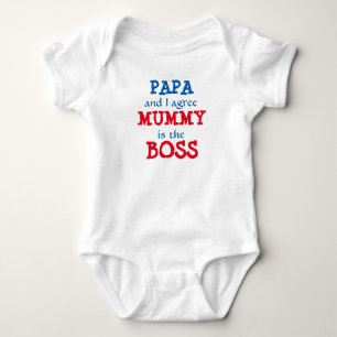 Pappa och jag håller med... Mamma är CHEF! T-shirt