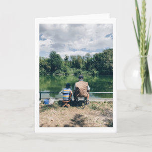 Pappa och Son Fiske i Sjö Ditt eget foto Kort