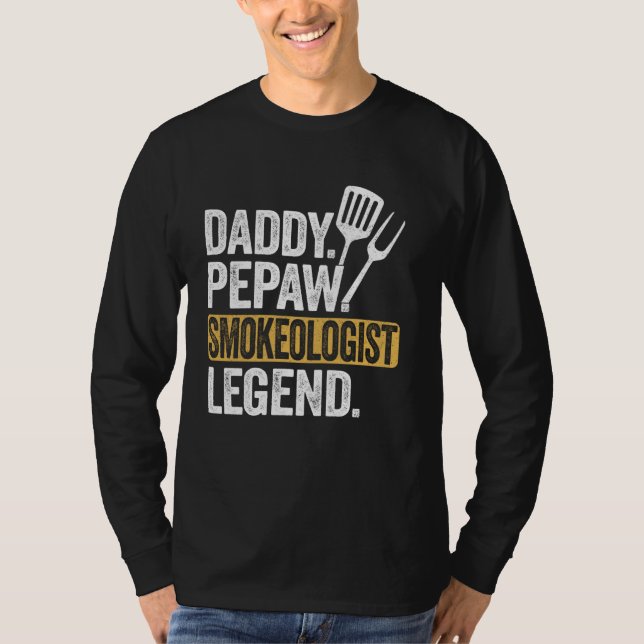 Pappa Pepaw Smokeolog Legend Funny Retro Grilling T Shirt (Framsida)