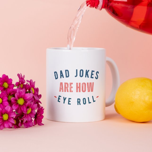 Pappa skämt är "Hur Öga Roll - Lusnyj Fars dag" Kaffemugg (Skapare uppladdad)