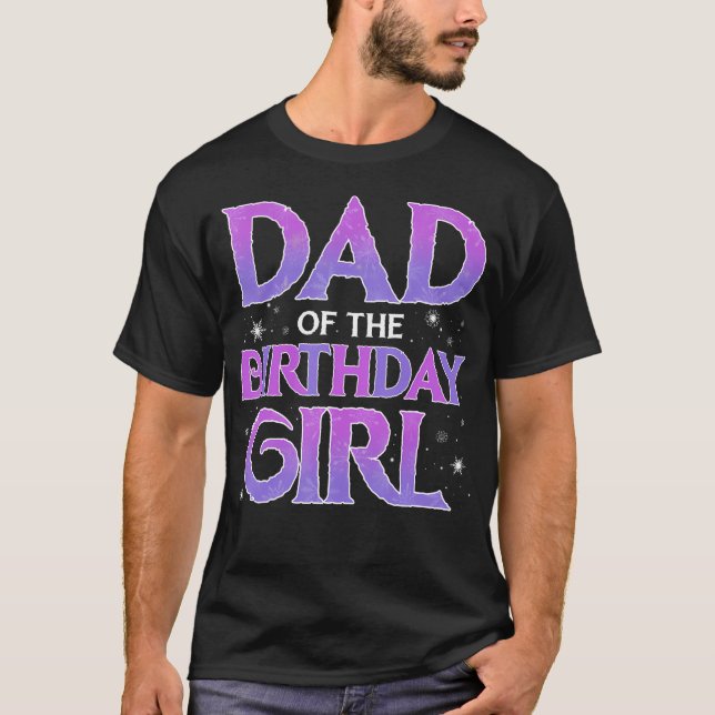 Pappa till födelsedagsflickan Vinter snöflinga föd T Shirt (Framsida)