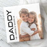 Pappa till namn-foto fars dag magnet<br><div class="desc">Tona magnet med anpassningsbarnas foto och texten "pappa" i ett modernt teckensnitt med barnens namn eller annan anpassningsbar till högerna. Svartvit eller anpassningsbar färg.</div>