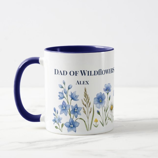Pappa till vilda blommor Blå Blomma Anpassat Namn Mugg (Vänster)