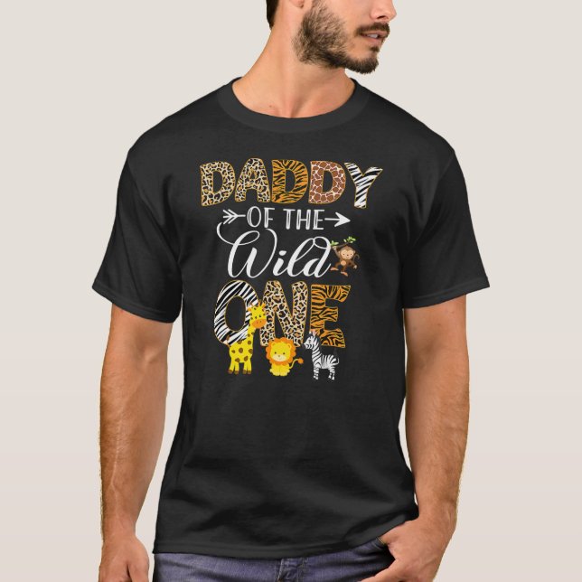 Pappa till Vilden En Zoo Birthday Safari Animal  T Shirt (Framsida)