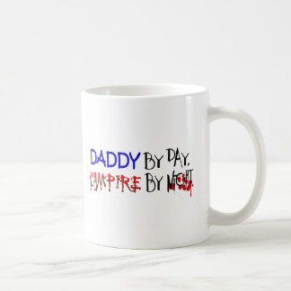 Pappa vid dagen, vampyr vid natt kaffemugg