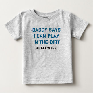 Pappanågot att sägalek i smuts tee shirt