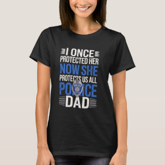 Pappapolis skyddade henne en gång nu skyddar hon o t shirt