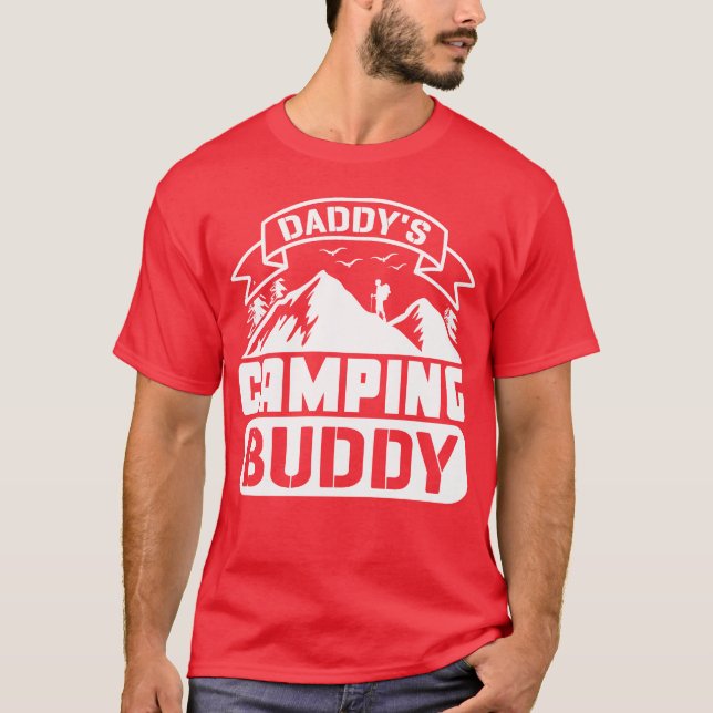 Pappas campingkompisvänner t shirt (Framsida)