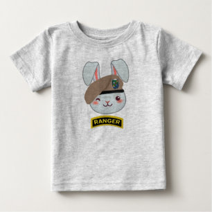 “Pappas lilla Ranger-kanin” Baby-T-shirt T Shirt