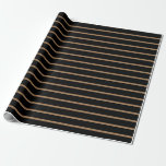 Papper för omformning av guld och Svarta randområd Presentpapper<br><div class="desc">Klassisk omslagning av pappra funktioner är en klassisk,  stripe-design. Du kan anpassa den med knappen Anpassa den. Matchande produkter för den här bröllopsinbjudan är en sparad datumkort och vykort,  en inbjudan till repetitionsmiddag,  inbjudan till mottagning,  tack,  kort,  bröllop-meny,  OSA kort,  tackkort och olika inbjudningskomslutningar.</div>