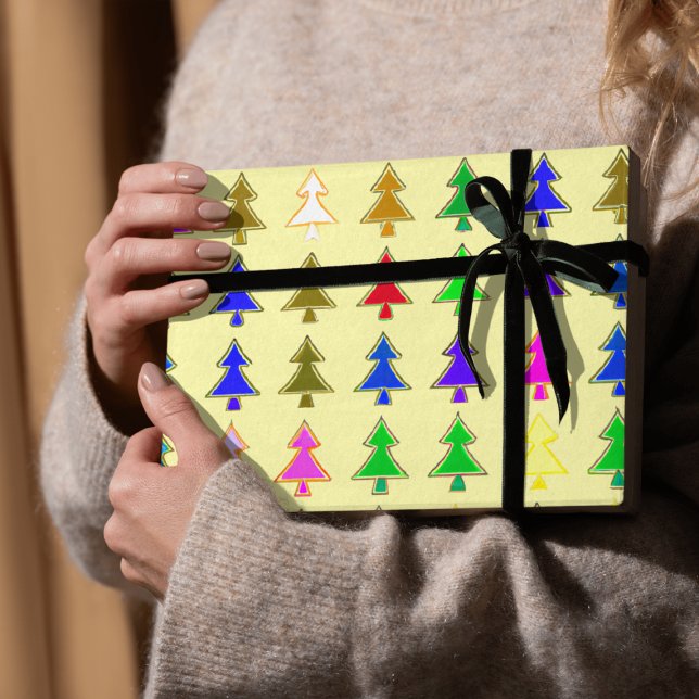 Papper inslagning av färglöst Julgran-vinter Presentpapper (Skapare uppladdad)