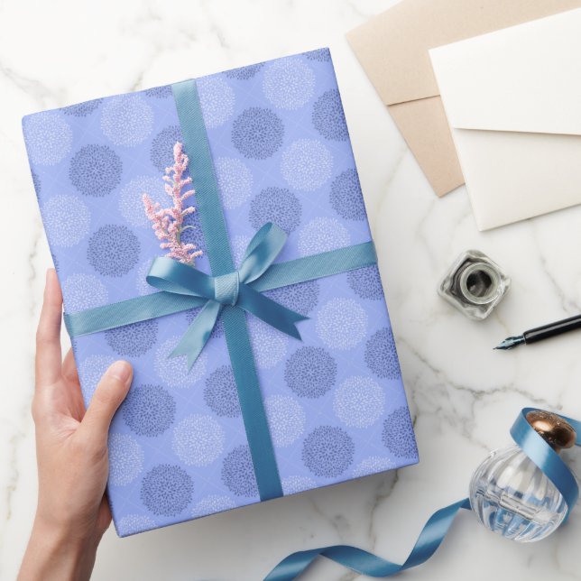 Papper omslagning av Blommigt med periwinkle Presentpapper (Gifting)