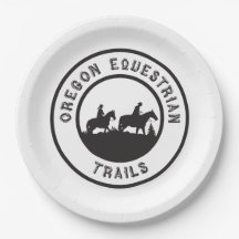 Papperstallrikar med OET-logotypen