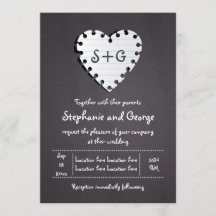 Pappert hjärta på kretskort med monogram bröllop