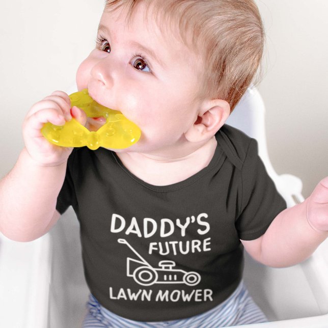 Pappor Future Gräsmatta Mower T Shirt (Skapare uppladdad)