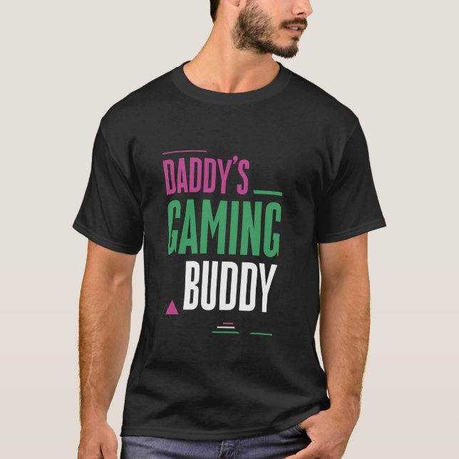 Pappor Gaming Buddy Young Teammate Player T Shirt (Framsida)