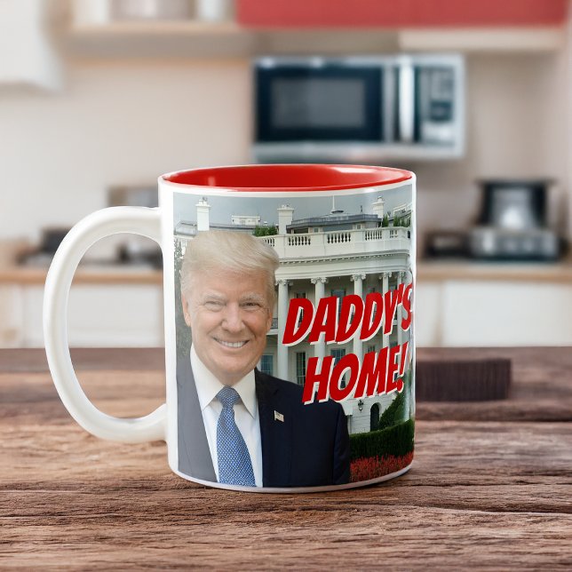 Pappor Hempresident Donald Trump 2024 Win Två-Tonad Mugg (daddys home trump 2024 victory win president donald j trump election mug gift)