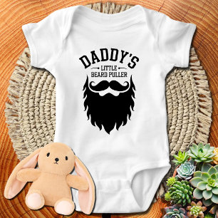 Pappor Little Beard Puller Funny Fars dag T Shirt