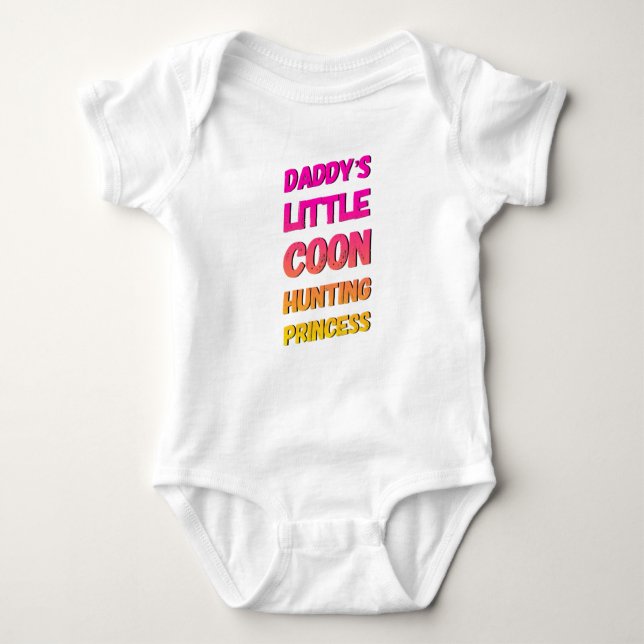 Pappor Little Coon Hunting Princess Baby Bodykosty T Shirt (Framsida)