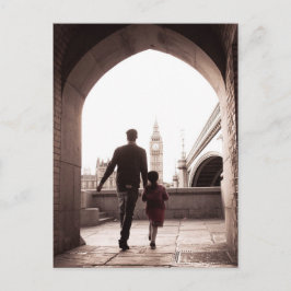 Pappor Little Girl - London - Big Ben Postcard Vykort