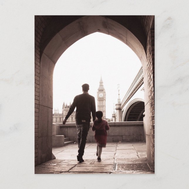 Pappor Little Girl - London - Big Ben Postcard Vykort (Framsida)