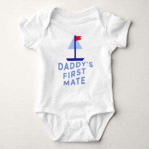 Pappor parar ihop först med segelbåten tee shirt