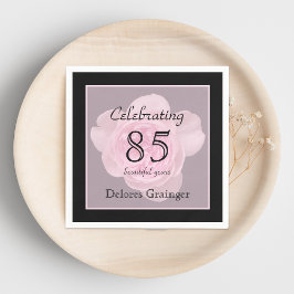 pappra blöjor från Ro vid 85:e Födelsedagsfesten Pappersservett