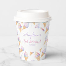 Pappra kopp-födelsedag med utsökt glass.