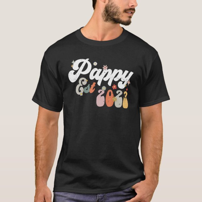 Pappy Est 2023 Retro Groovy New Pappy T Shirt (Framsida)