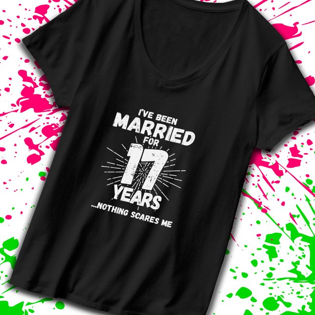Par, gift 17 år, ynka 17 år t shirt (Celebrate your 17 year anniversary milestone with our t-shirt designed to get laughs! -Teemixer)