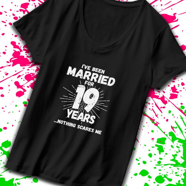Par, gift 19 år, nittonårsdag t shirt (Celebrate your 19 year anniversary milestone with our t-shirt designed to get laughs! -Teemixer)