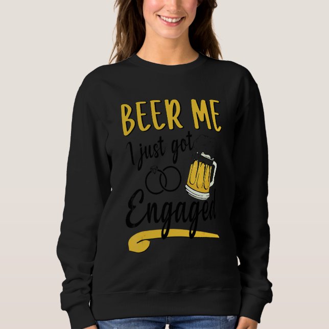 Par Öl Mig Jag Är Precis Förlovad T Shirt (Framsida)