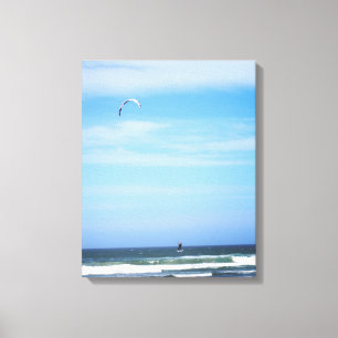 Para Surfer i Luft över Beach Färg 16 x 20 Canvastryck