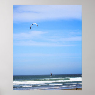 Para Surfer i Luft över Beach Färg 16 x 20 Poster